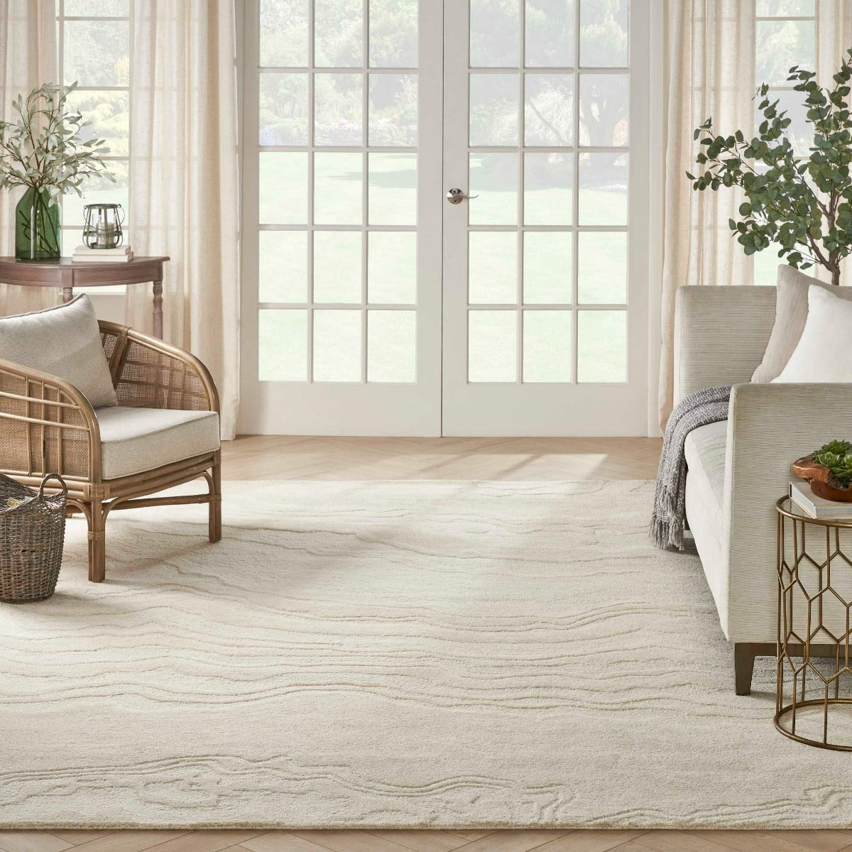 Graceful Area Rug - Ivory